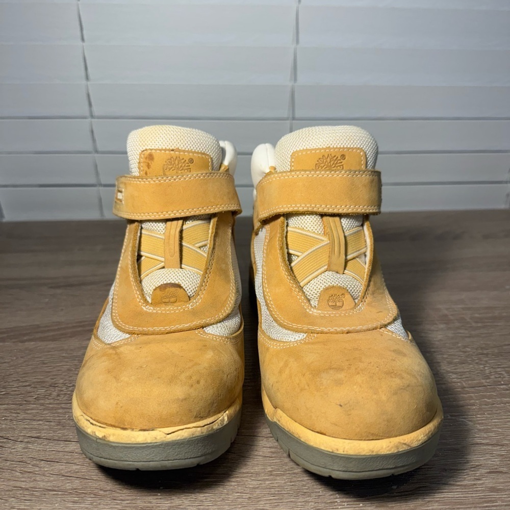 Timberland Women’s Size 7 Tan and Cream Sneakers